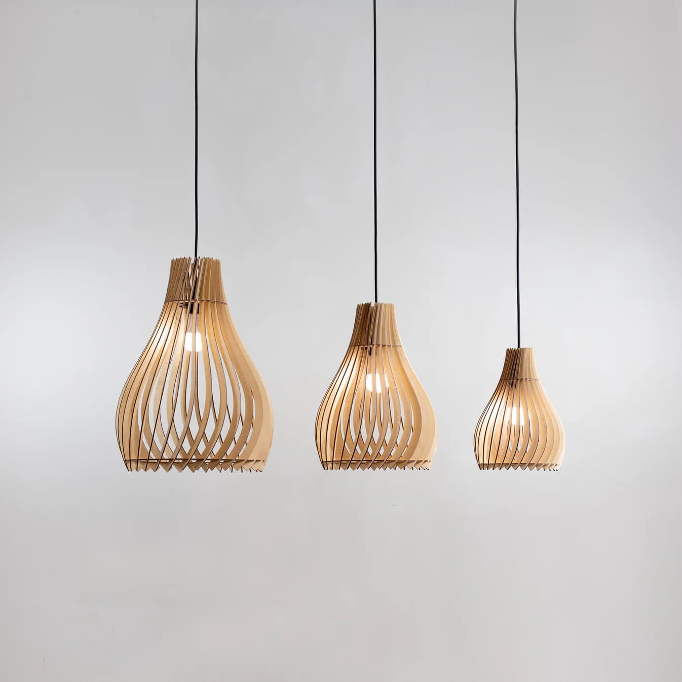 Pendant lamp in a warm living space